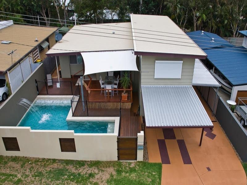 11 Glenray Avenue, Caloundra QLD 4551