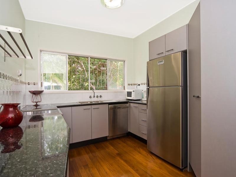 11 Glenray Avenue, Caloundra QLD 4551