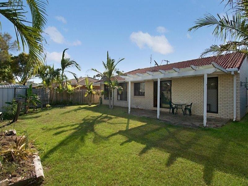 11 Milbong Street, Battery Hill QLD 4551