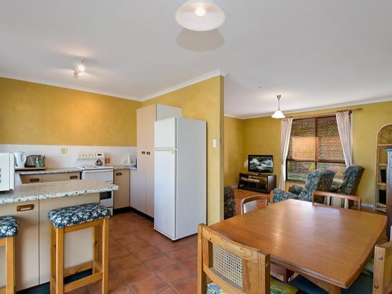 11 Milbong Street, Battery Hill QLD 4551