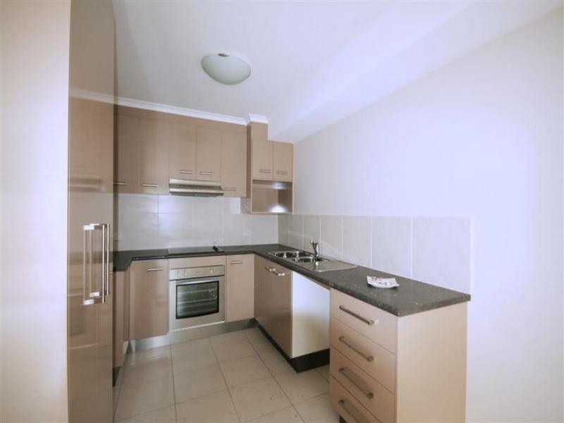 3/24 Simpson Street, Beerwah QLD 4519