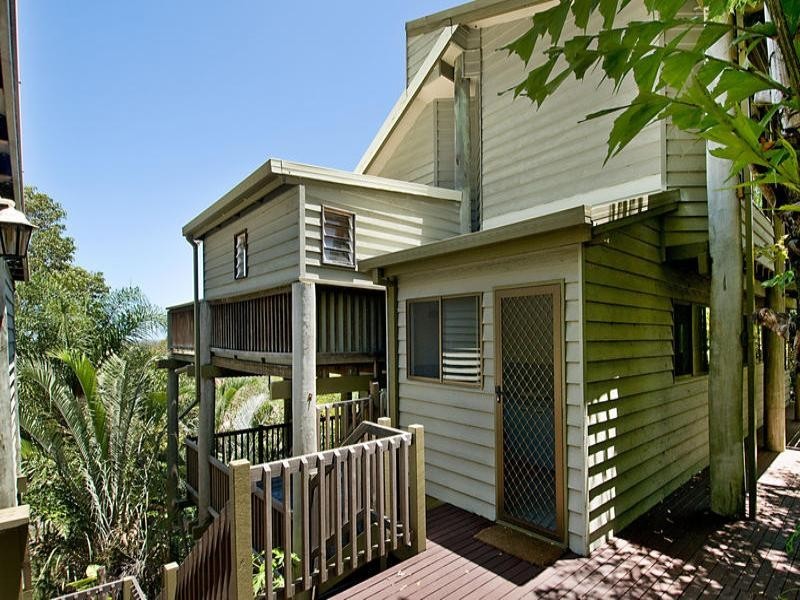 64 Sugarbag Road, Little Mountain QLD 4551