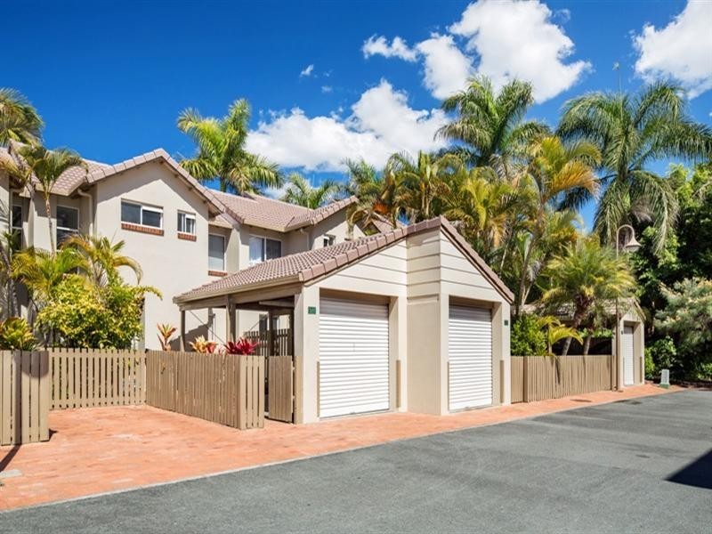 Unit 18 ‘Oaks Oasis’ 2 Landsborough Parade, Golden Beach QLD 4551