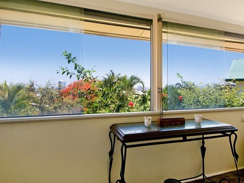 2 Bombala Terrace, Caloundra QLD 4551