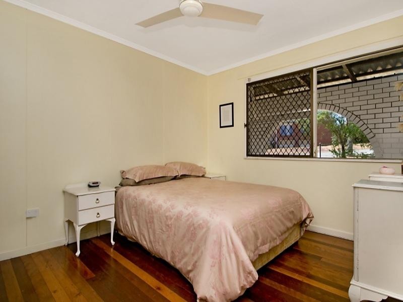 2 Bombala Terrace, Caloundra QLD 4551