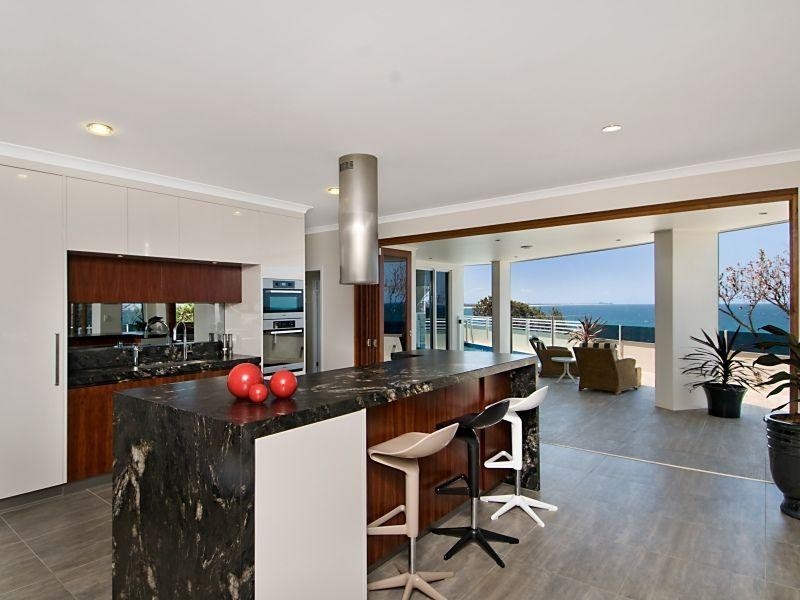 1 McIlwraith Street, Moffat Beach QLD 4551