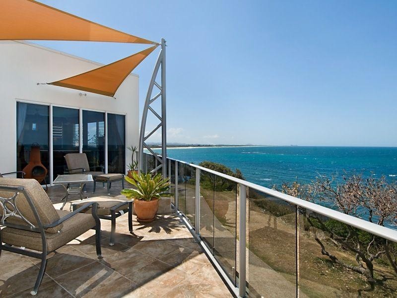 1 McIlwraith Street, Moffat Beach QLD 4551