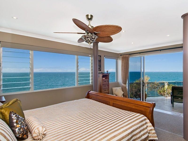 1 McIlwraith Street, Moffat Beach QLD 4551