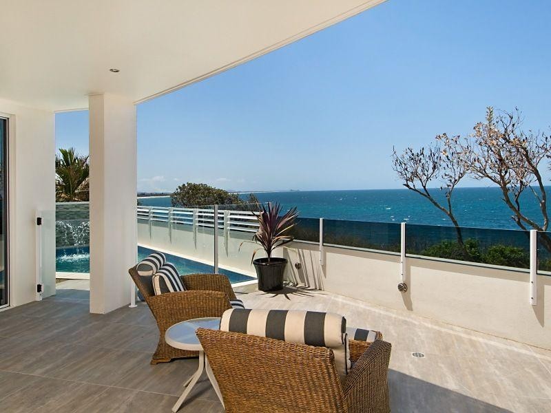 1 McIlwraith Street, Moffat Beach QLD 4551