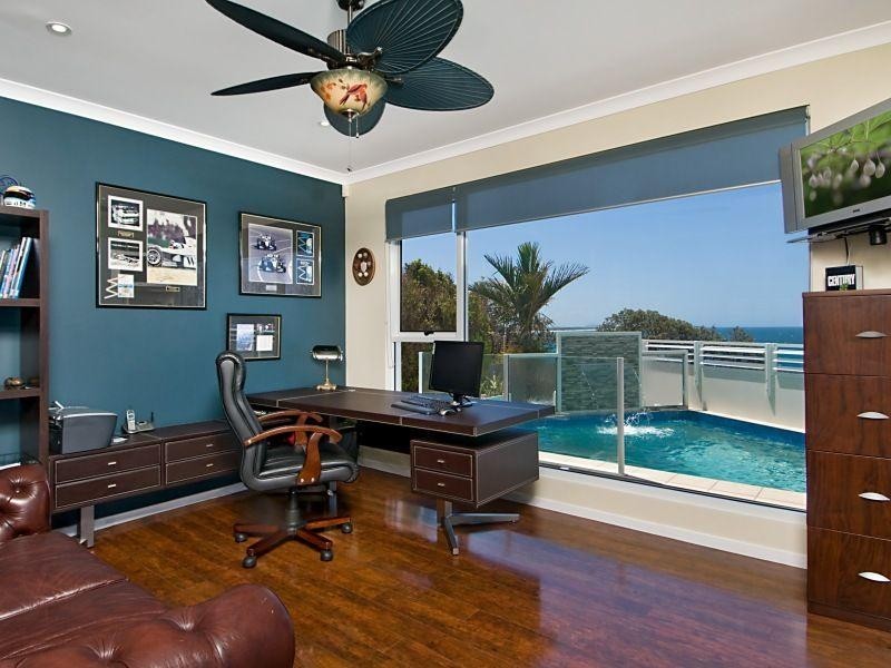 1 McIlwraith Street, Moffat Beach QLD 4551