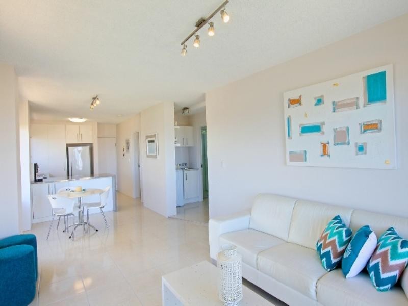 Unit 5 Seaview Apartments, 33 Maltman Street, Kings Beach QLD 4551