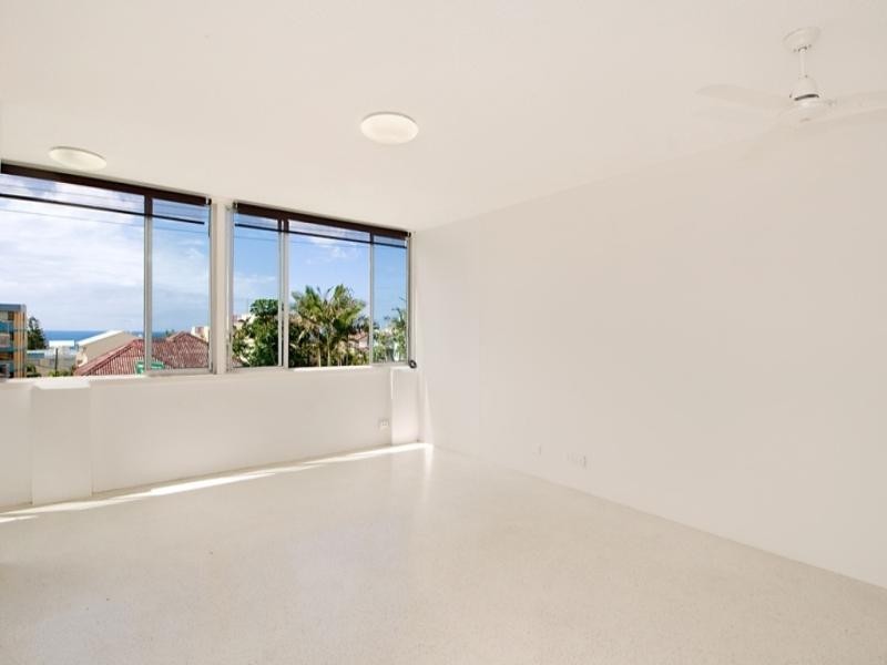Unit 4 ‘Warringa Court’ 41 Moreton Parade, Kings Beach QLD 4551
