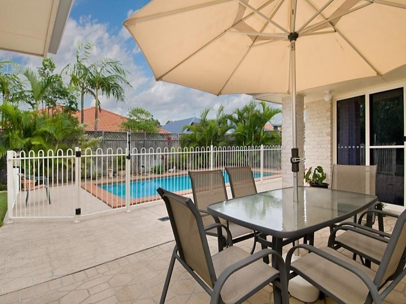 3 Gillingham Place, Pelican Waters QLD 4551