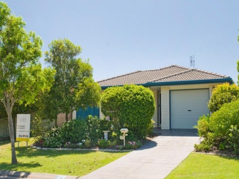 39 Mimosa Cresent, Currimundi QLD 4551