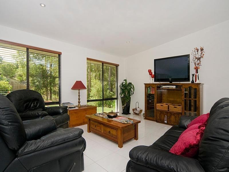 7 Jason Place, Little Mountain QLD 4551