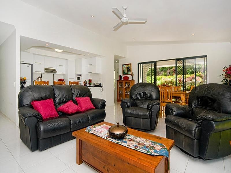 7 Jason Place, Little Mountain QLD 4551