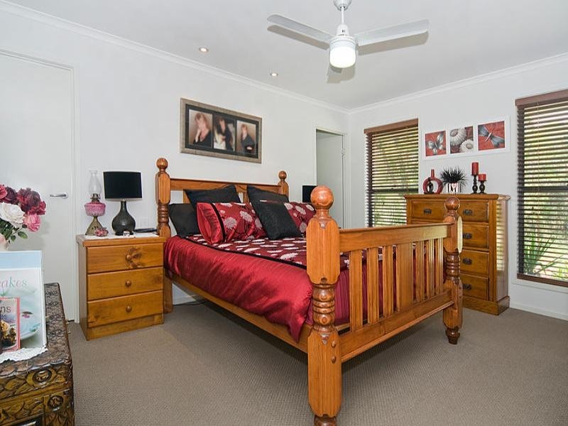 7 Jason Place, Little Mountain QLD 4551