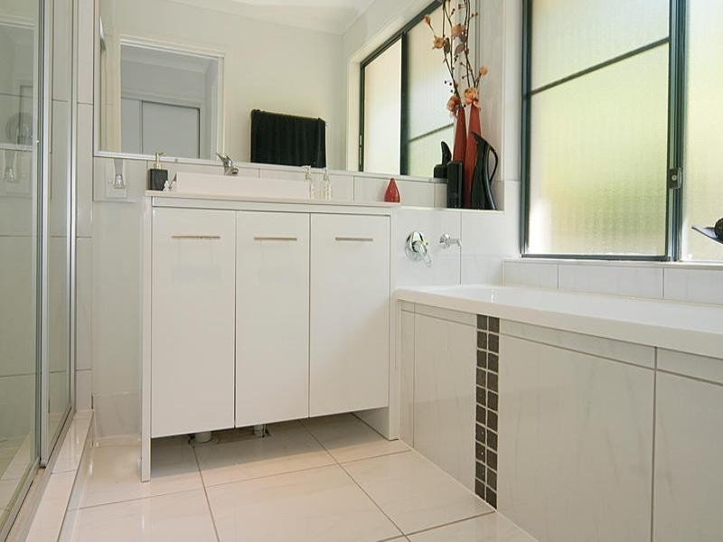 7 Jason Place, Little Mountain QLD 4551