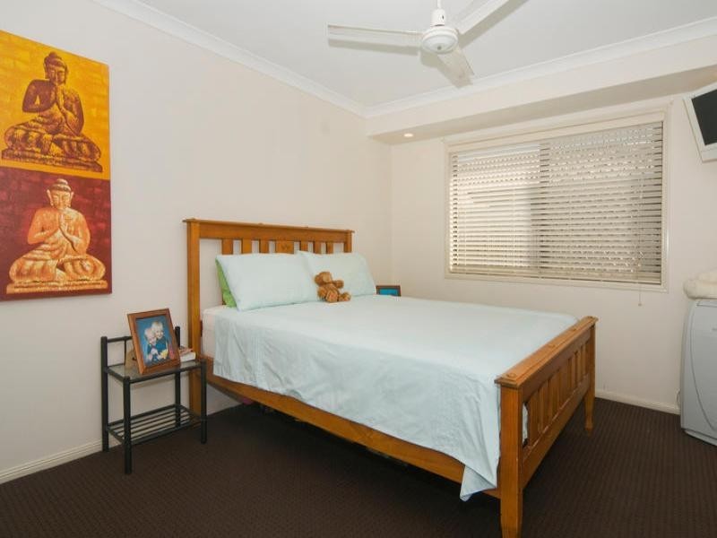 6 St James Court, Little Mountain QLD 4551