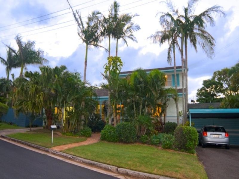 6 Jeffreys Court, Moffat Beach QLD 4551