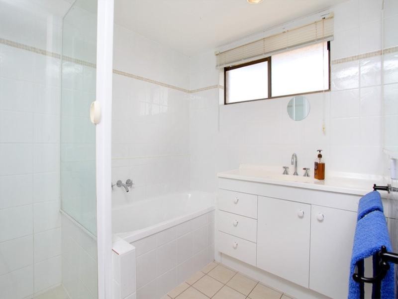 Unit 5 ‘Tarrohan Lodge’ 45 Verney Street, Kings Beach QLD 4551