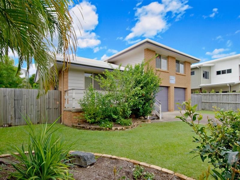 26 Beerburrum Street, Dicky Beach QLD 4551