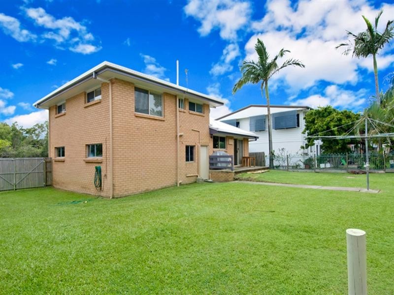 26 Beerburrum Street, Dicky Beach QLD 4551