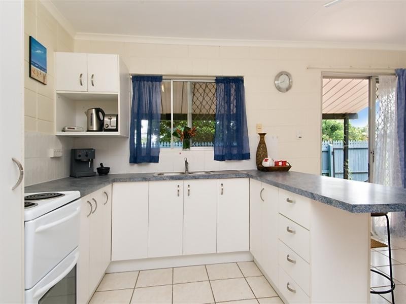 1 and 2/24 Birubi Street, Currimundi QLD 4551