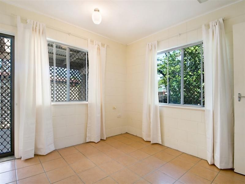 1 and 2/24 Birubi Street, Currimundi QLD 4551