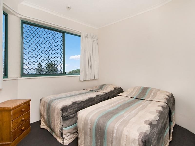 Unit 4 ‘Waterview’ 14 Bulcock Beach Esplanade, Caloundra QLD 4551