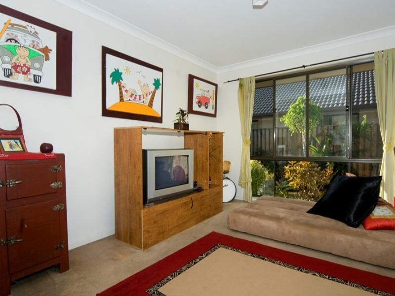 4 Jade Court, Little Mountain QLD 4551