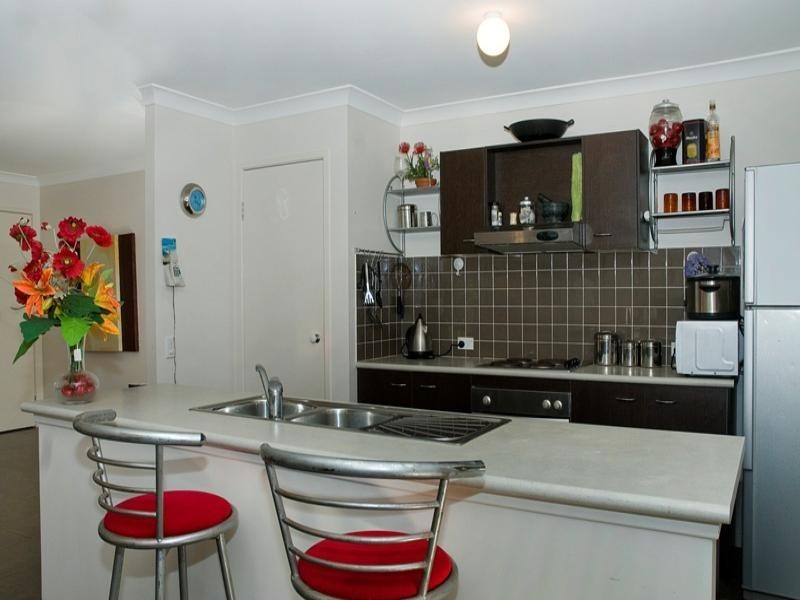 4 Jade Court, Little Mountain QLD 4551