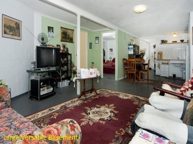 64 Harold Place, Peachester QLD 4519