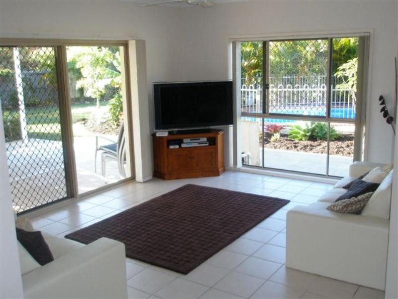 13 Phar Lap Court, Little Mountain QLD 4551