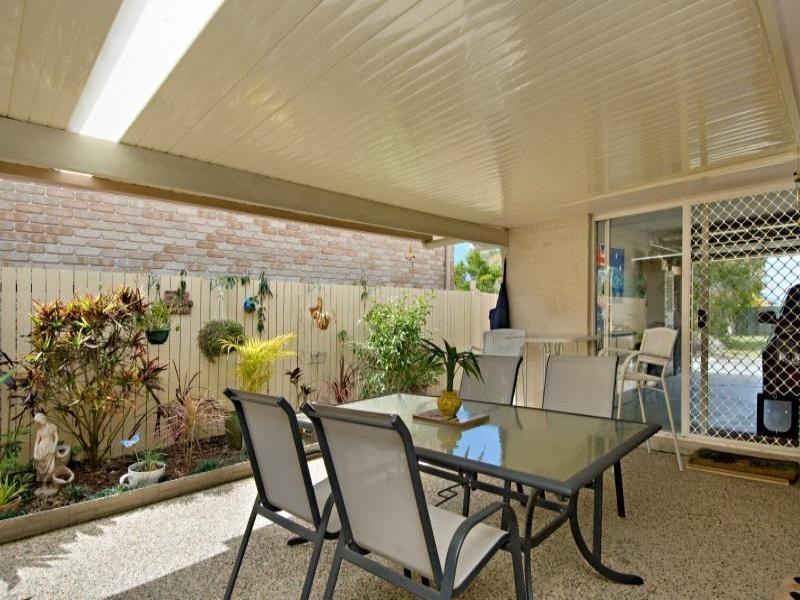 5 Galway Street, Caloundra QLD 4551