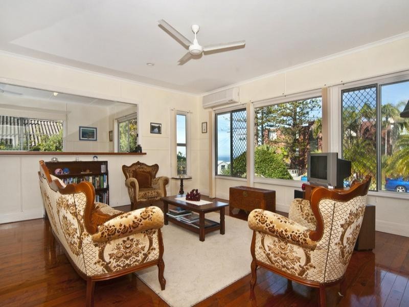 3 Burgess Street, Caloundra QLD 4551