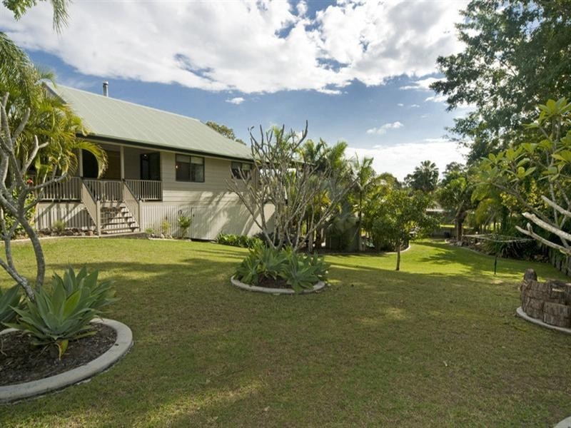 9 Ironbark Road, Little Mountain QLD 4551