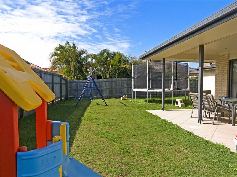 4 Peony Circuit, Little Mountain QLD 4551