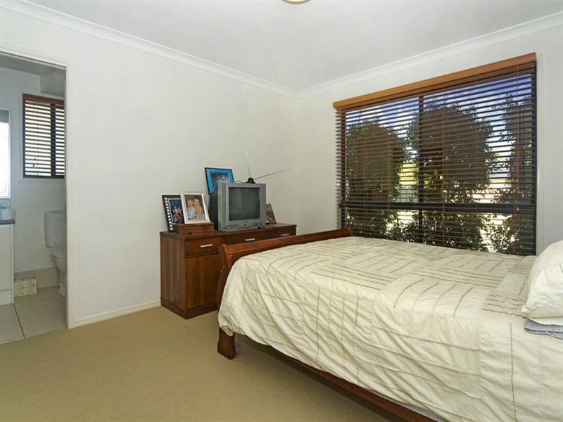 4 Peony Circuit, Little Mountain QLD 4551