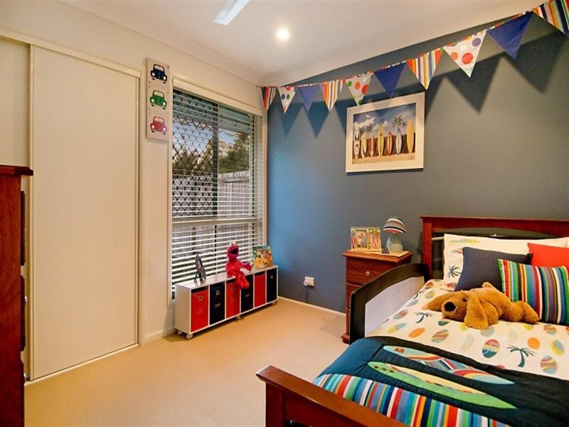 19 Phar Lap Court, Little Mountain QLD 4551