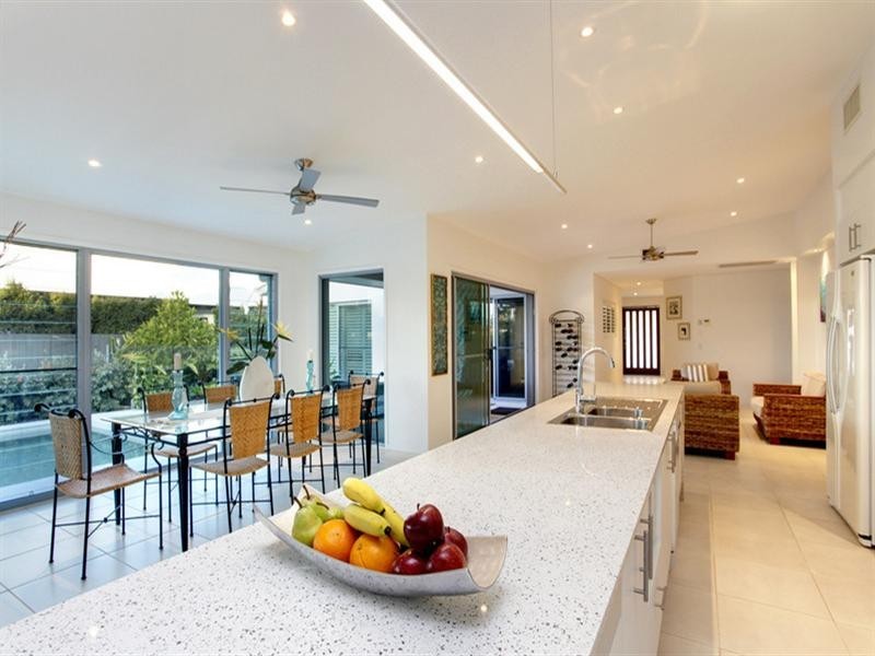 14 Sea Glint Place, Pelican Waters QLD 4551