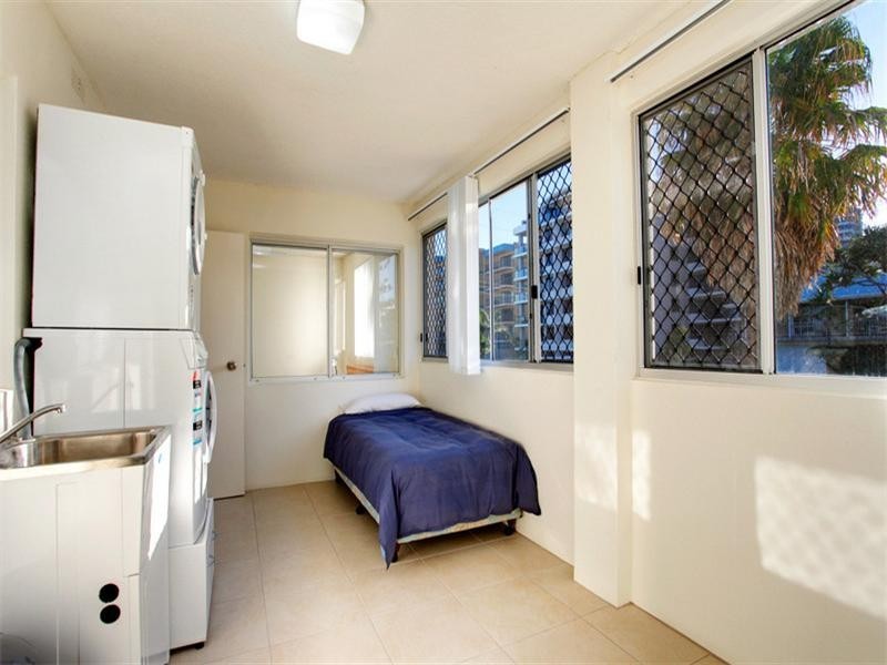 Unit 5 ‘Nimolanca’ 3 Warne Terrace, Kings Beach QLD 4551