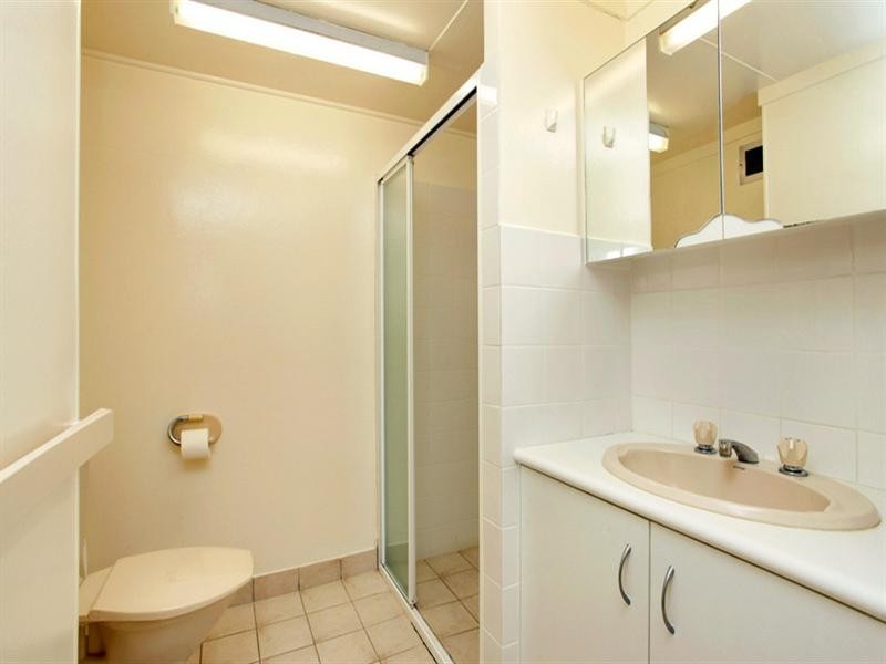 Unit 5 ‘Nimolanca’ 3 Warne Terrace, Kings Beach QLD 4551