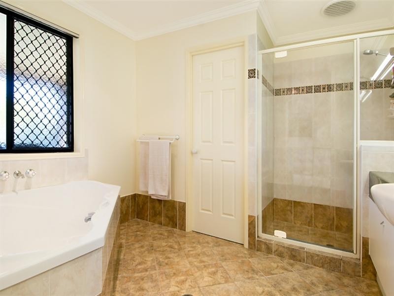 12 Agincourt Street, Pelican Waters QLD 4551