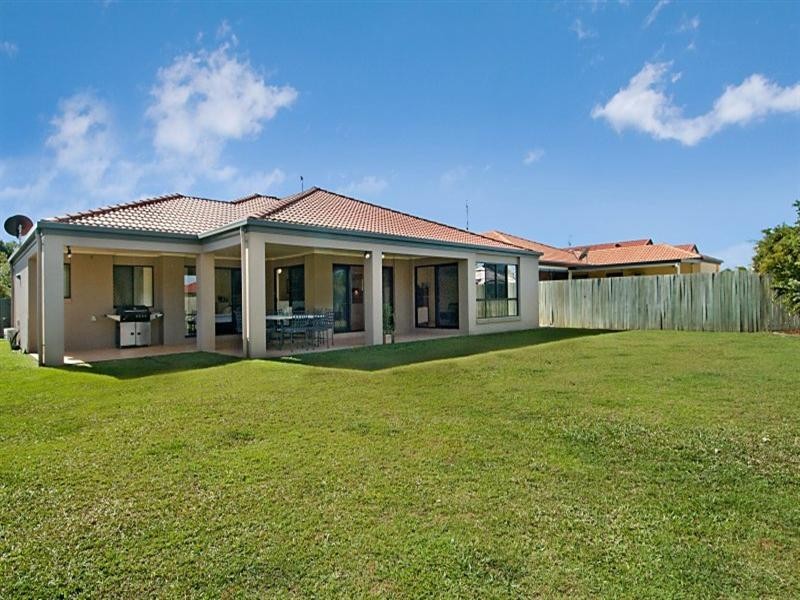 12 Agincourt Street, Pelican Waters QLD 4551