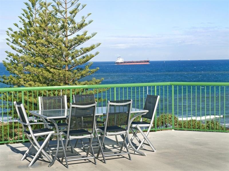 Unit 6 ‘Sandhurst Court’ 11 Dingle Avenue, Kings Beach QLD 4551