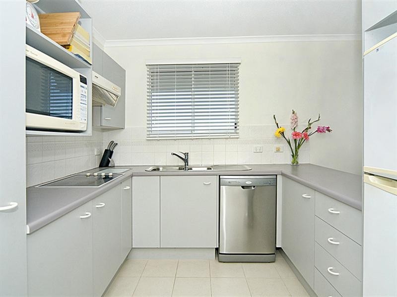 Unit 6 ‘Sandhurst Court’ 11 Dingle Avenue, Kings Beach QLD 4551
