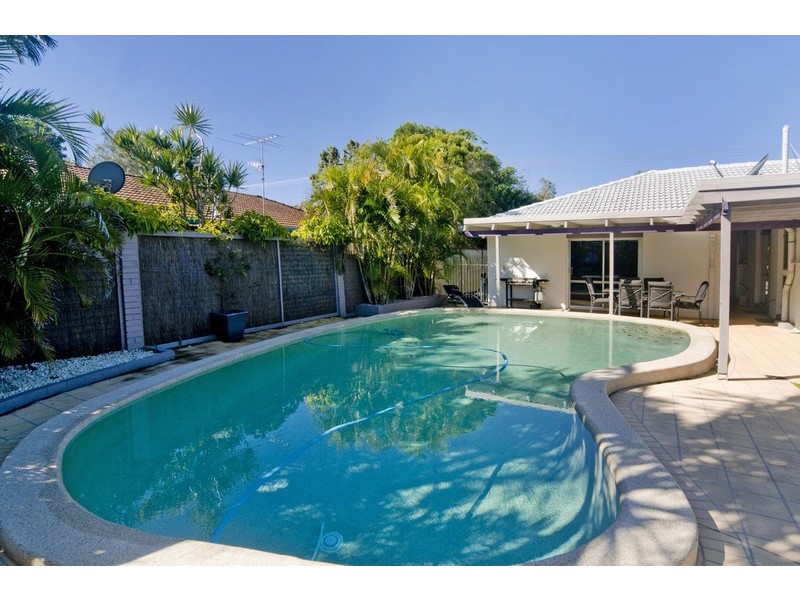 24 Wavell Avenue, Golden Beach QLD 4551