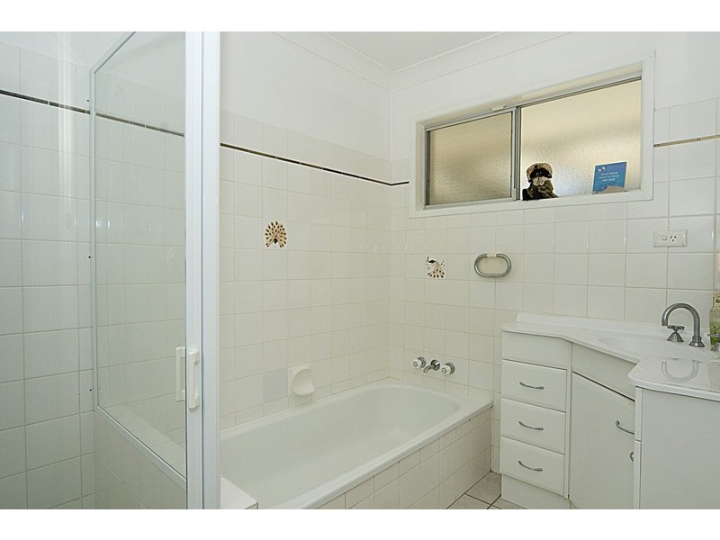 24 Wavell Avenue, Golden Beach QLD 4551