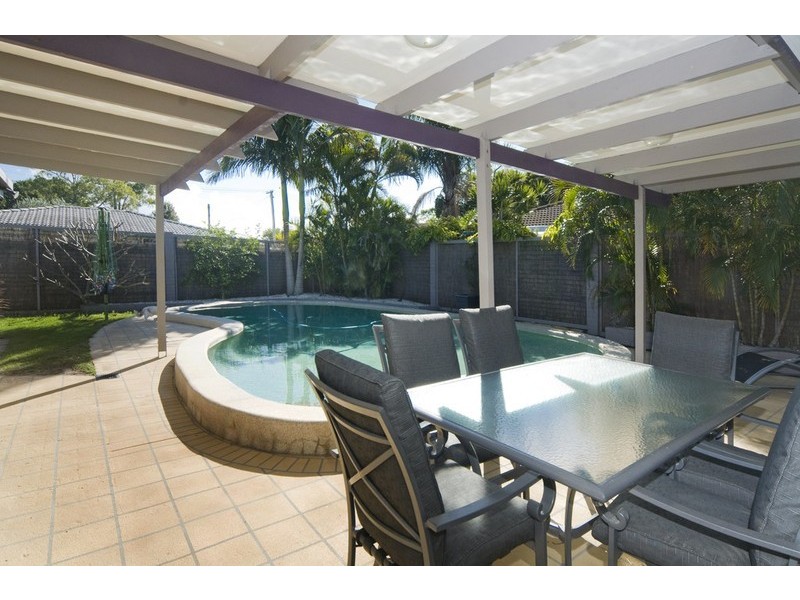 24 Wavell Avenue, Golden Beach QLD 4551